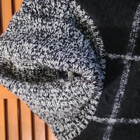 Michael Stars Cape/Poncho - Picture 2 of 8